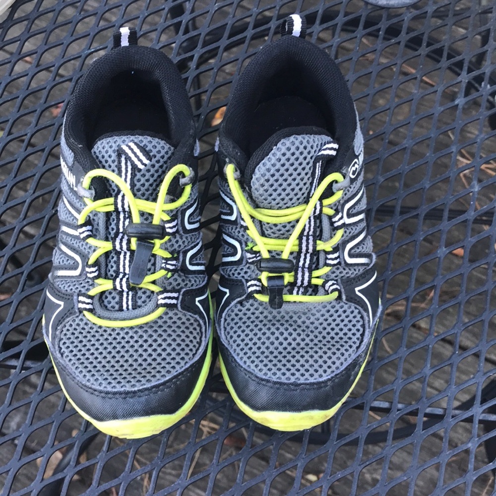 Magellan Outdoor Boys Shoes Size 11